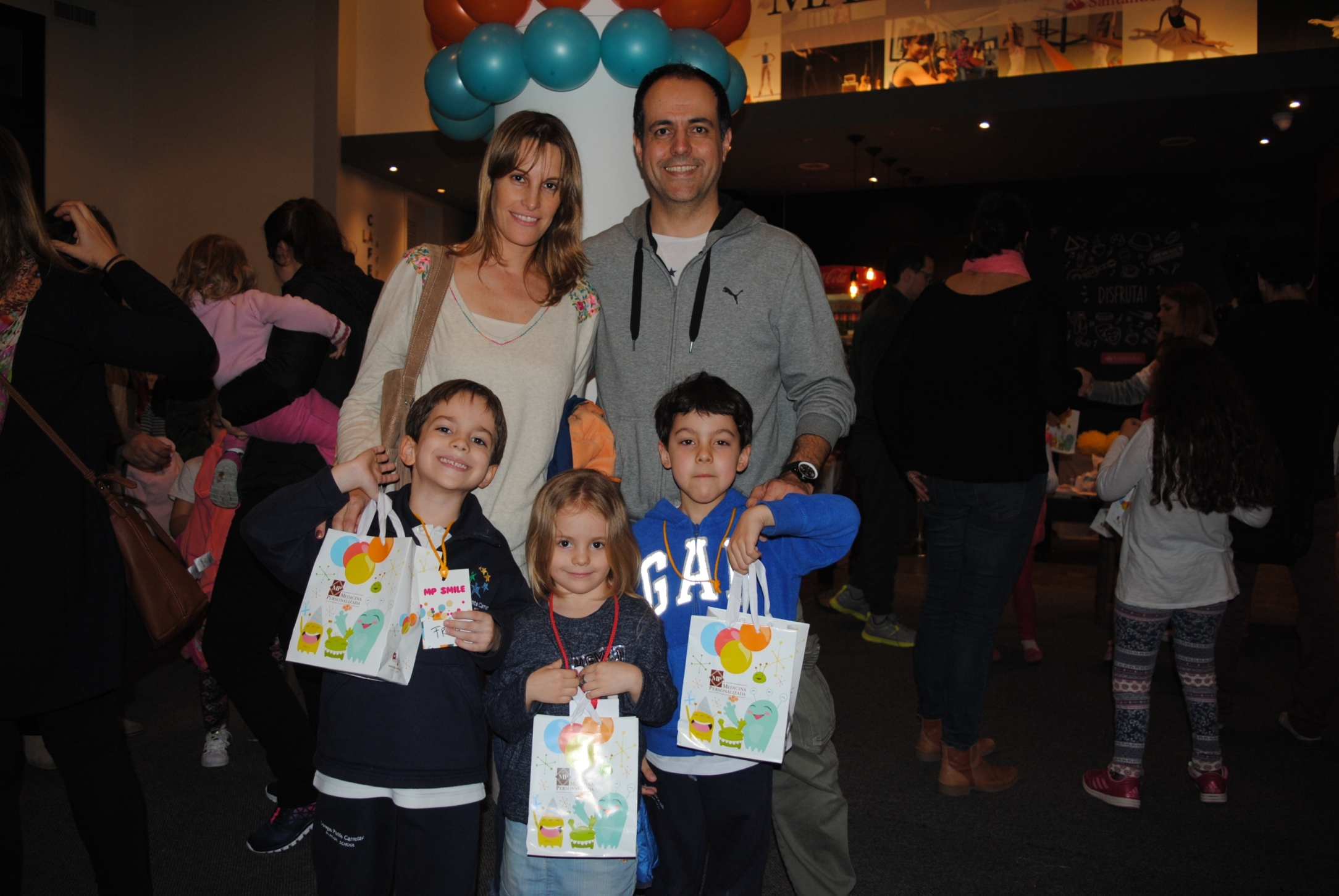 Paola Rodríguez, Javier, Francisco y Julieta Montañes, Antonio Quiñones.