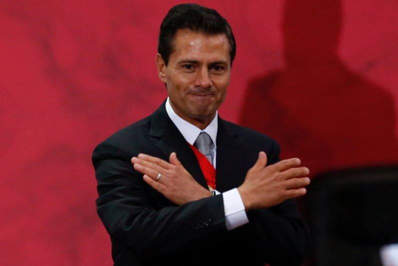 El eterno femenino de una imaginativa pintora