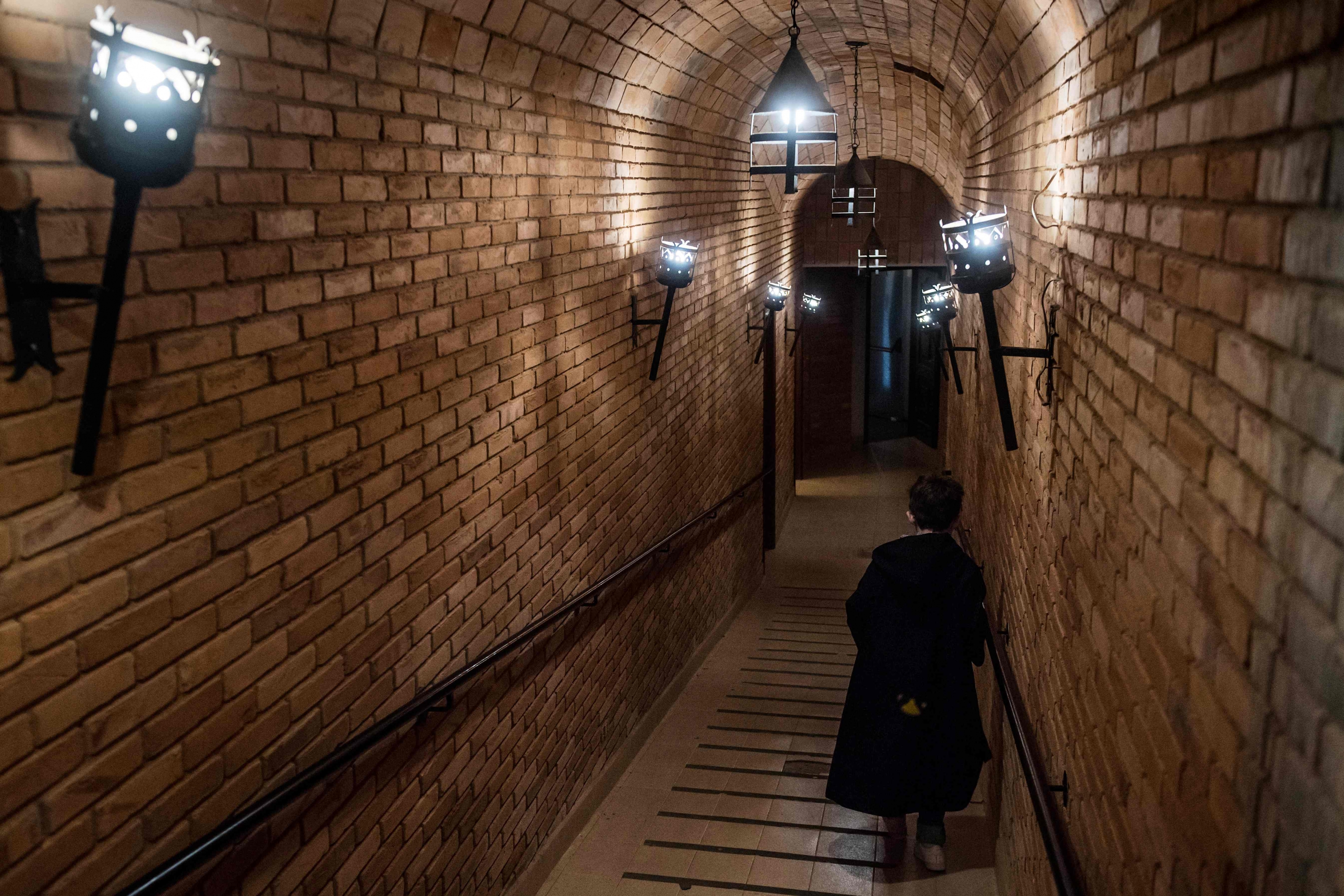 Durante cuatro días los participantes tienen la oportunidad de vivir en el mundo de Harry Potter. Foto: AFP