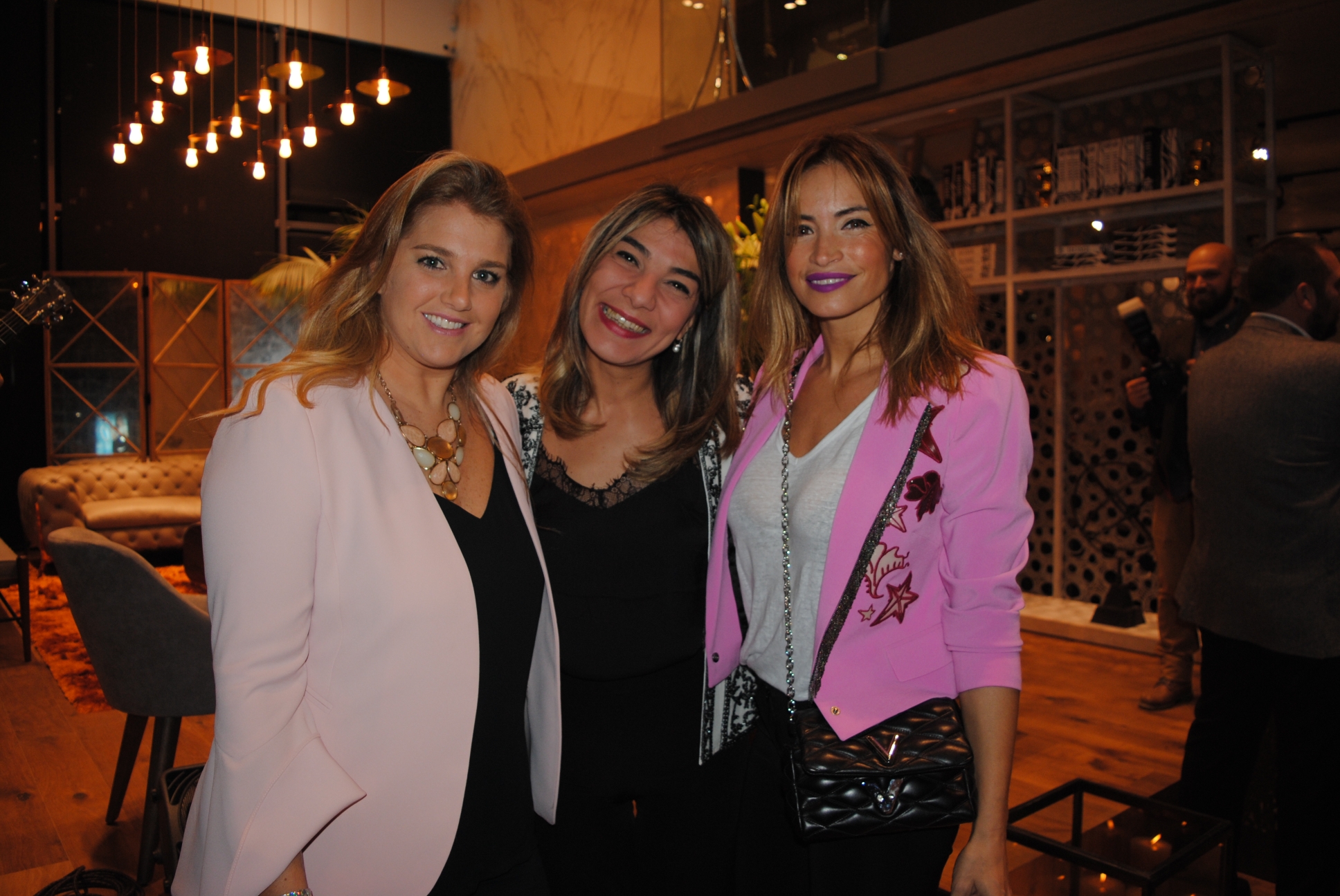Stephanie Liberman, Fabiana Ríos, Claudia Fernández.