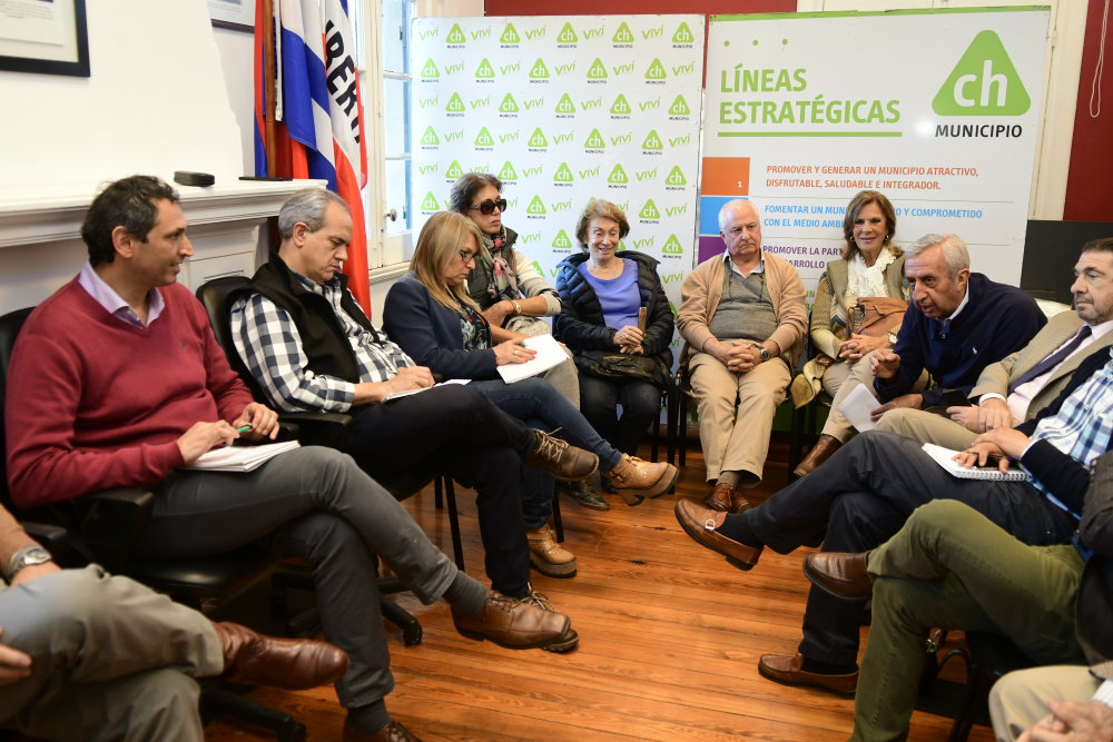 Municipio CH: "Toto" Da Silveira, uno de los vecinos críticos. Foto: M. Bonjour