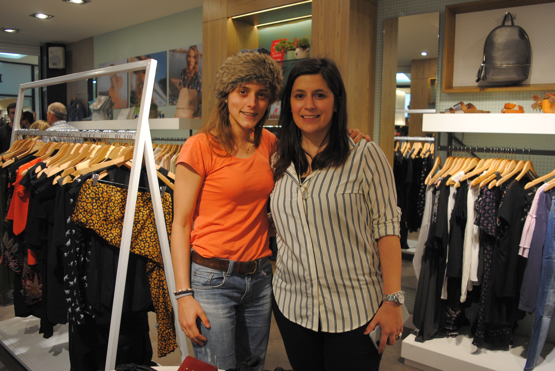 Victoria Stanham, Virginia Misa.