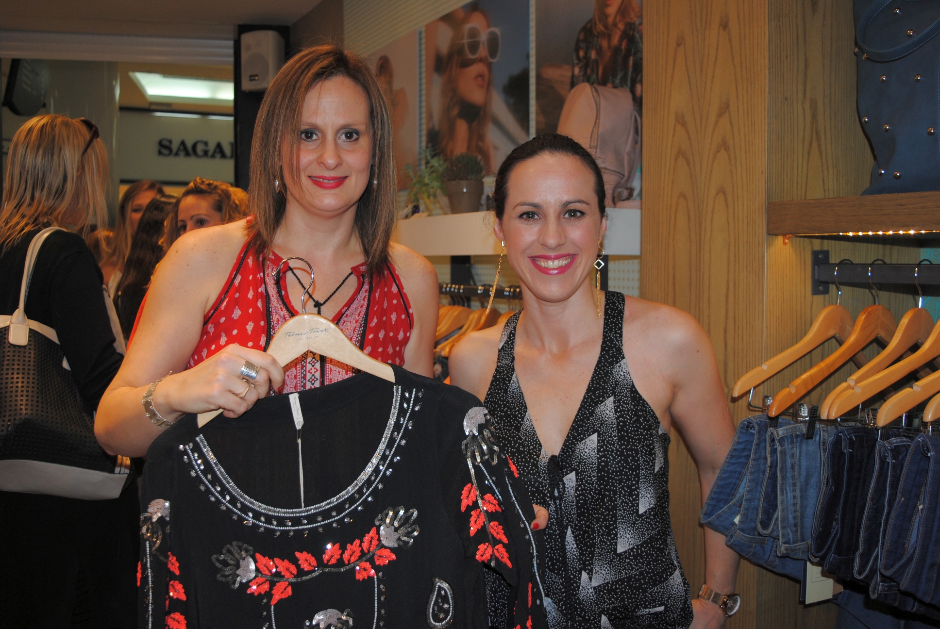 Virginia Castro, Leticia Cicero.