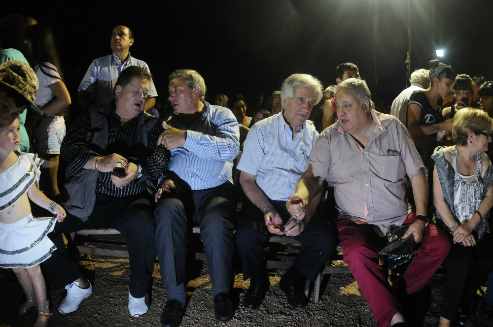 En una presentación de Carnaval junto con Vázquez. Salgado y su hermano. Foto: F. Ponzetto