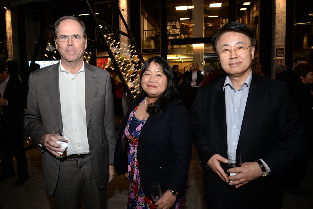 Embajador de Portugal Nuno Belo, Embajadora de Japón Keiko Tanaka, Embajador de la República de Corea Hanjun Yoo.