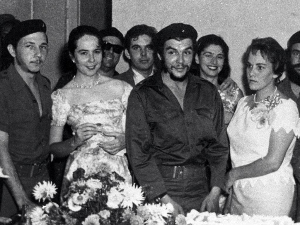 Ernesto Che Guevara en su casamiento. Foto: Archivo El País