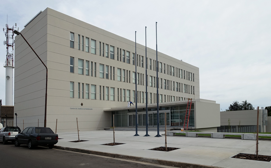 El edificio tiene más de 3.000 metros cuadrados de construcción. Foto: R. Figueredo