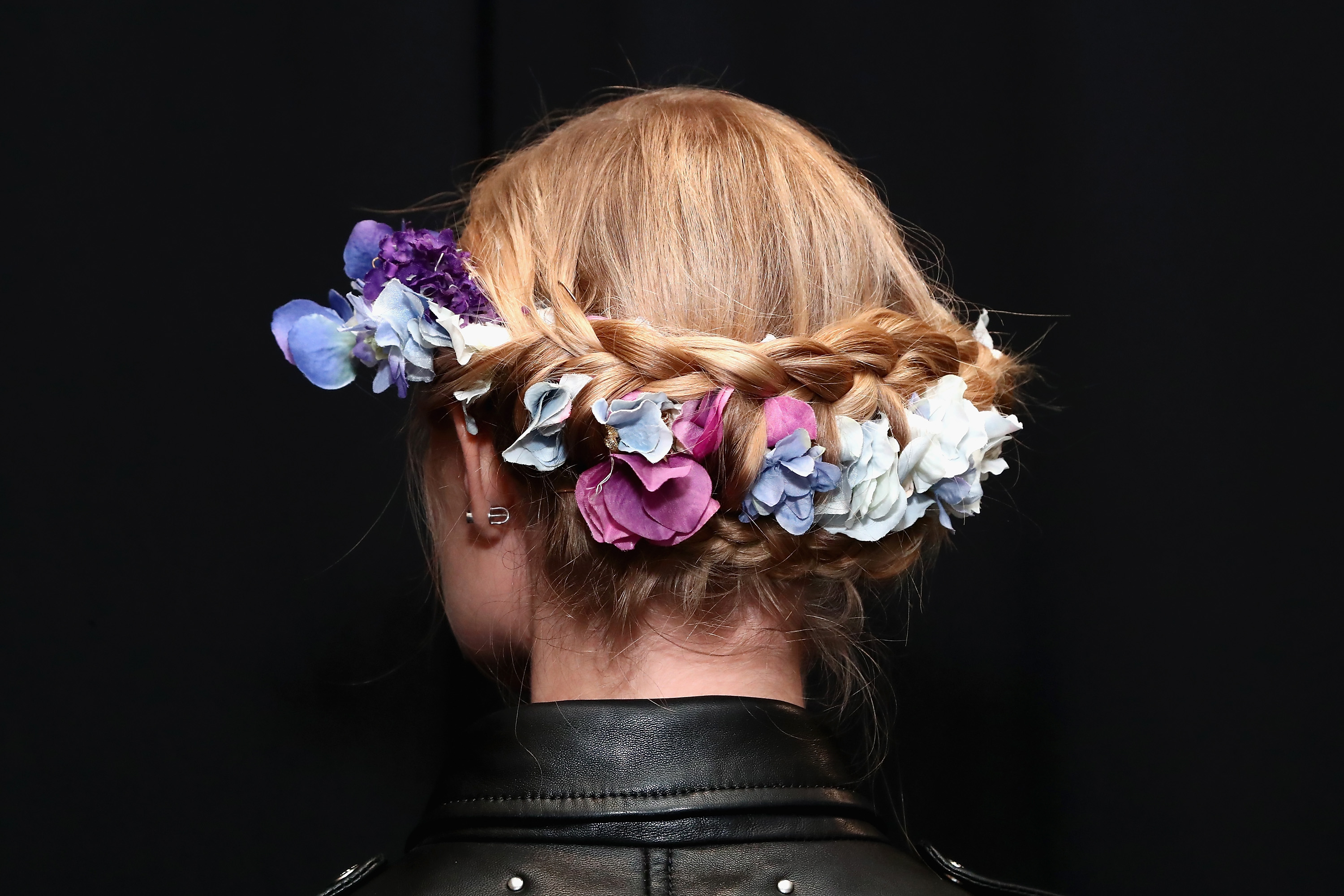 Los colores fantasías en accesorios y en el tono del pelo