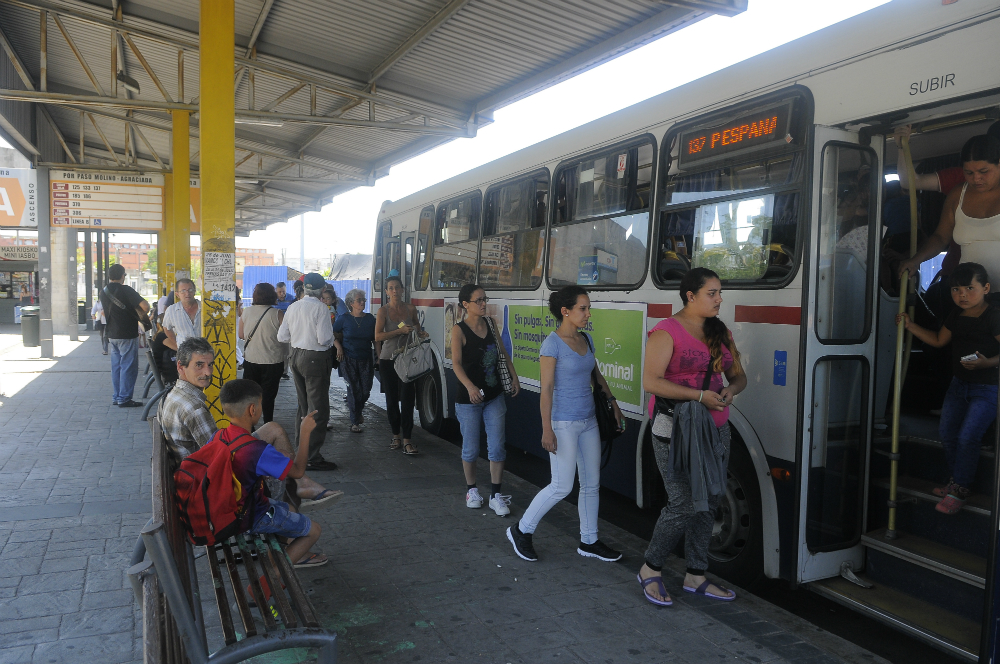 Nueva encuesta le permite afirmar a la comuna que la percepción de suciedad en el trasporte era equivocada. Foto. A. Colmegna