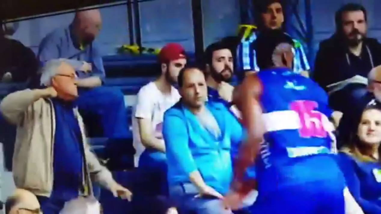 Marvin Phillips y el señor en posición de golpear. Foto: captura TV