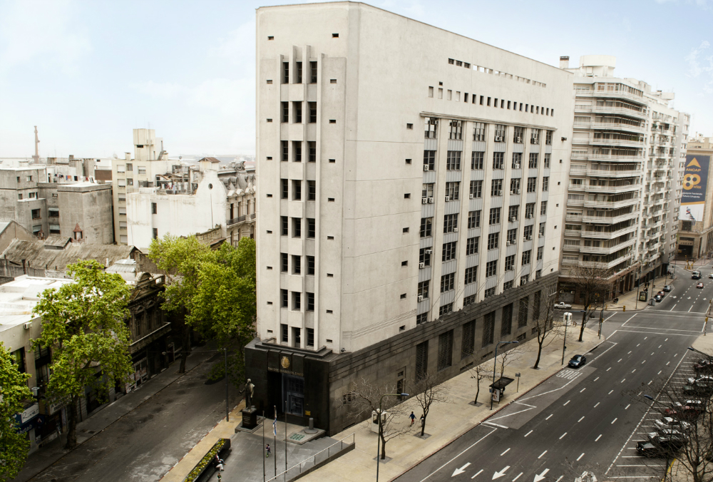 Banco de Seguros ya perdió US$ 60 millones este año por rentas vitalicias. Foto: BSE