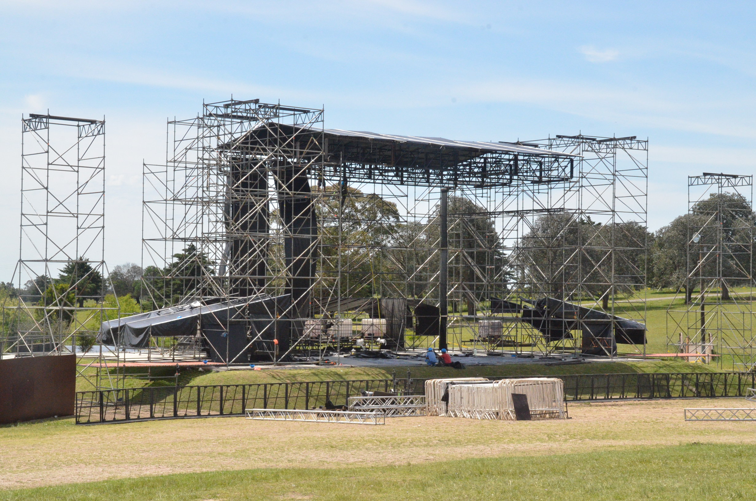 A partir de mañana, el Parque de la Hispanidad quedará cerrado por tareas de montaje. Foto: V. Rodríguez