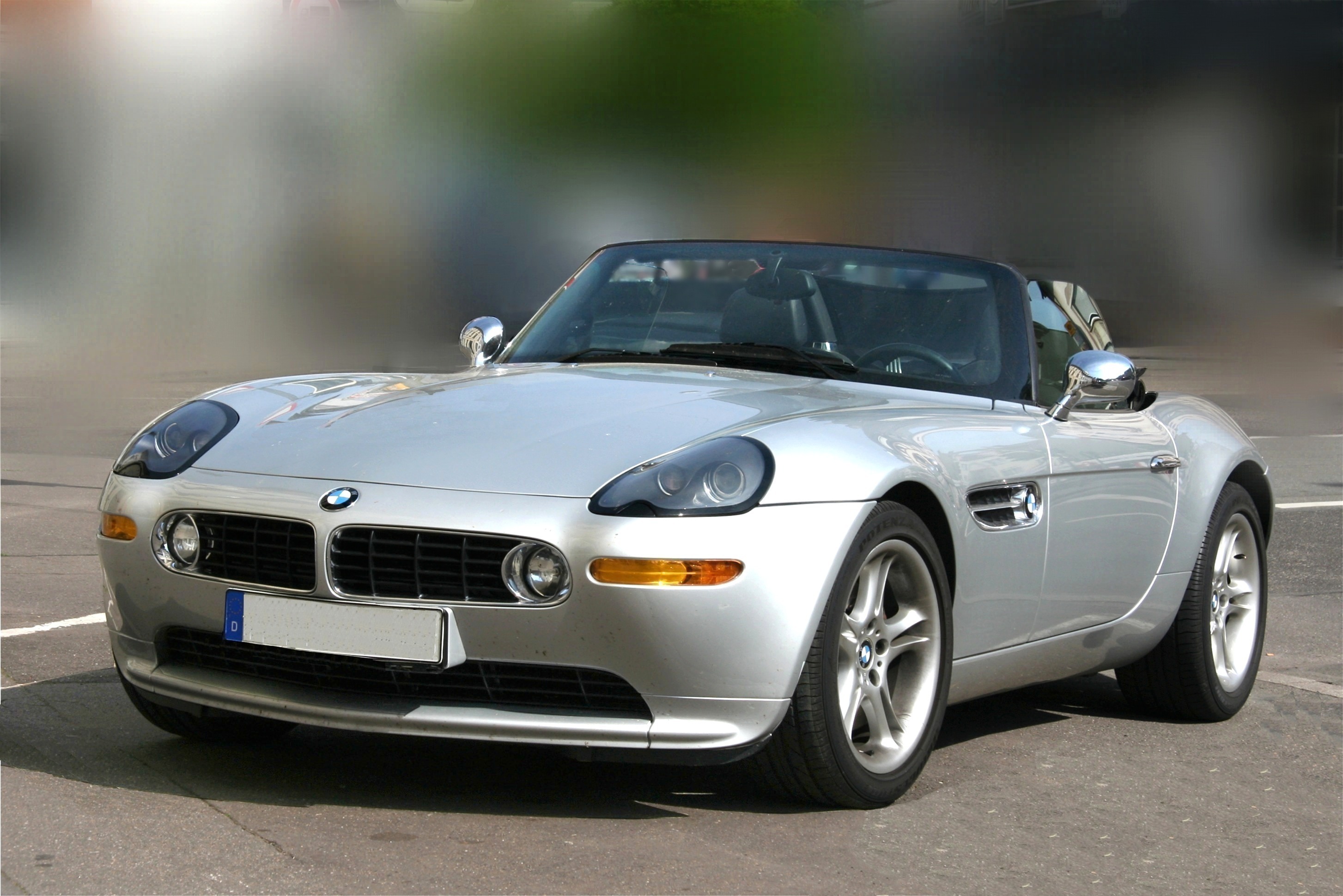 El BMW Z8 tiene solo 24 mil kilómetros recorridos. Wikimedia Commons