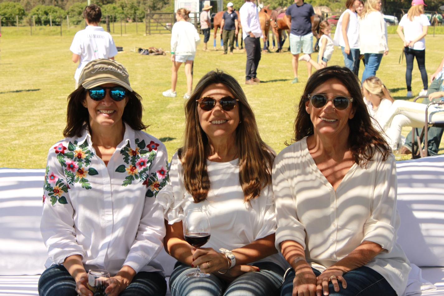 Paula Serrato, Verónica Alonso, Rosario Arocena.