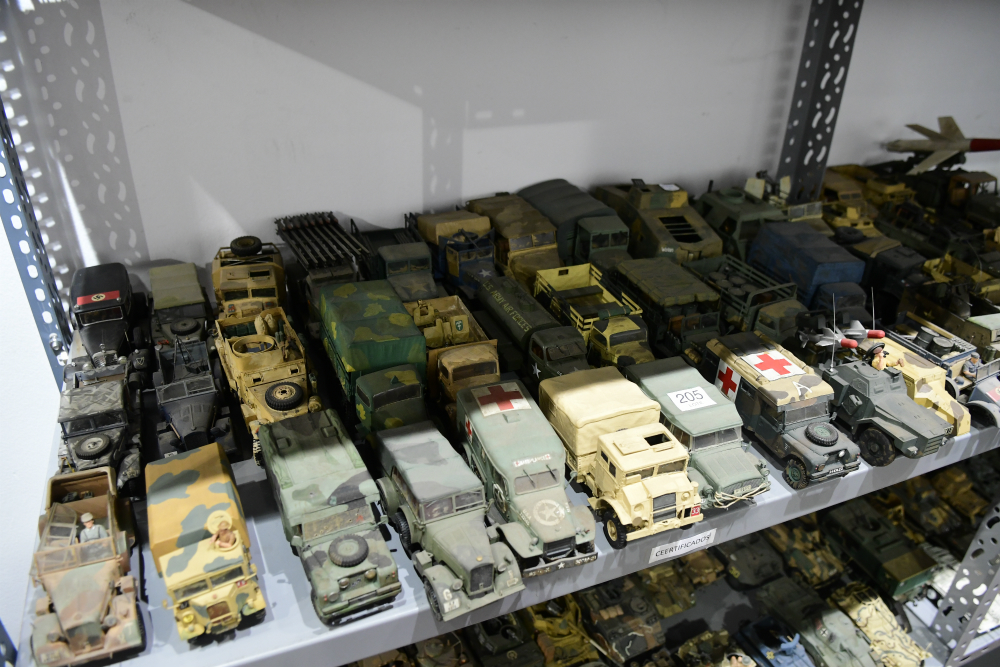 Los objetos que se subastarán pertenecen a una sola coleccionista. Foto: Marcelo Bonjour