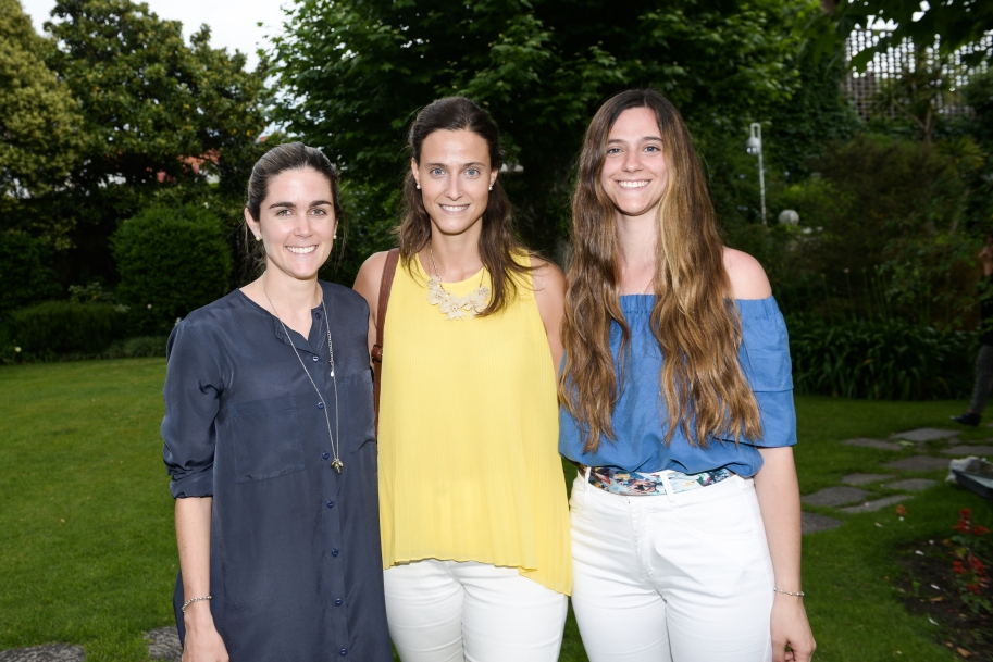 Florencia Hyland, María y Josefina Sanguinetti.