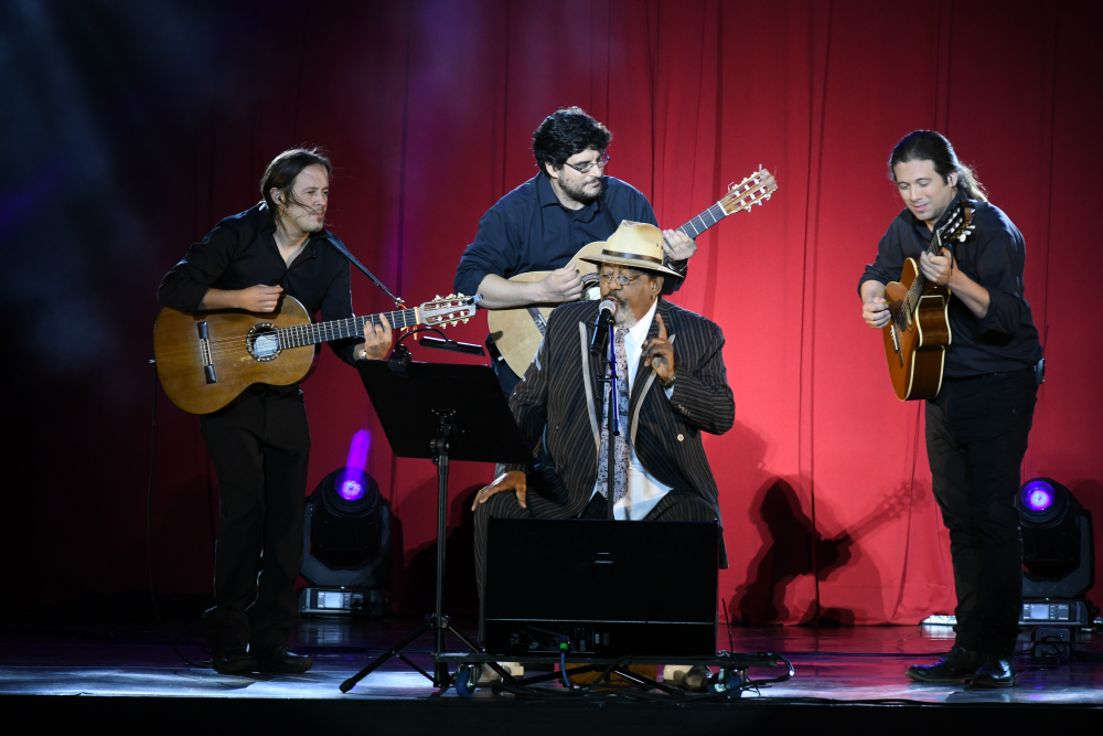 "El Delirio" en el Centenario. Foto: Ariel Colmegna