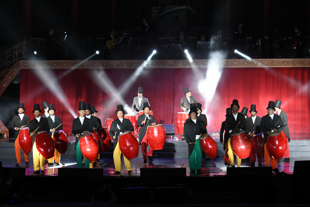 "El Delirio" en el Centenario. Foto: Ariel Colmegna