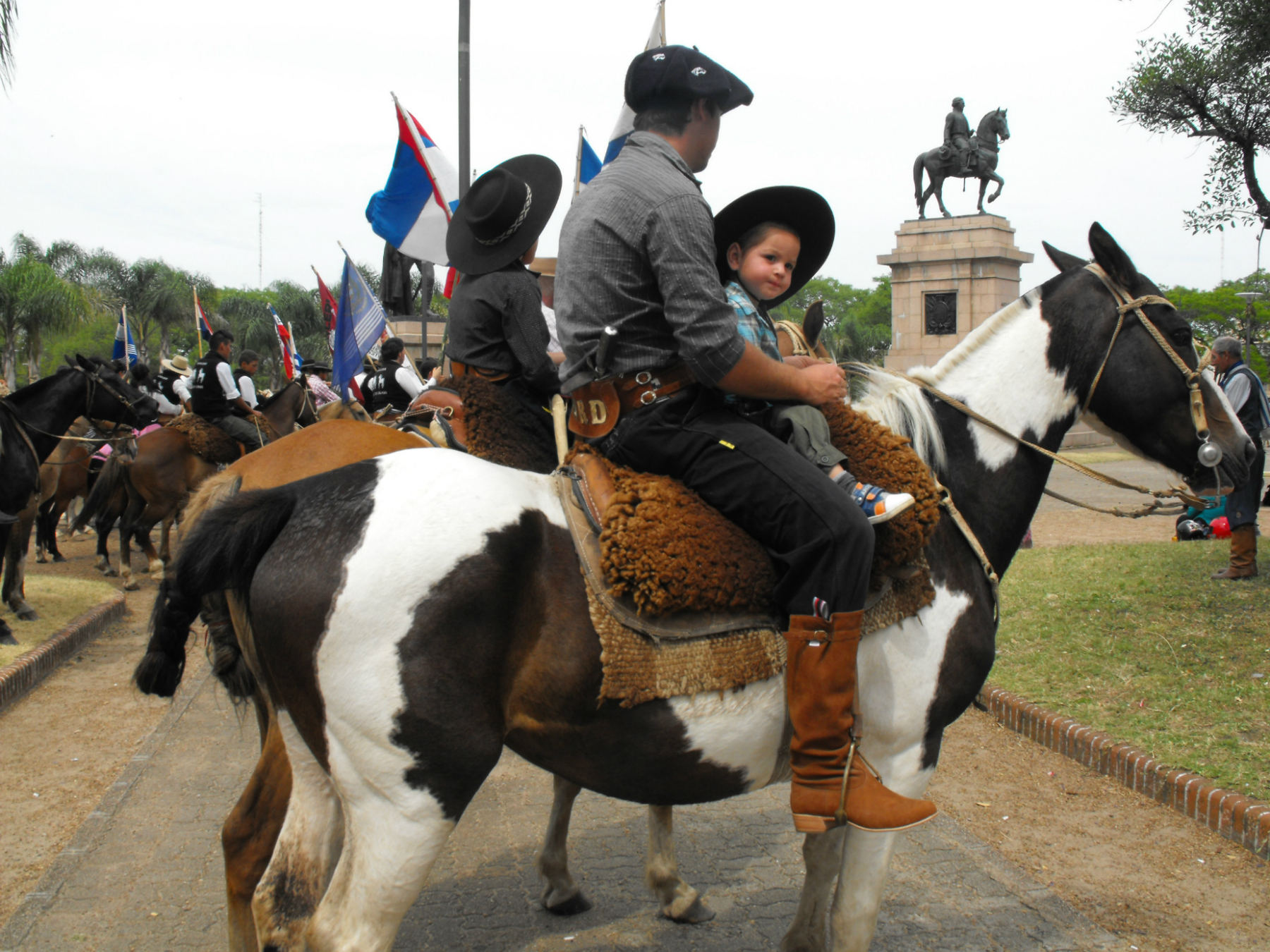 actos de conmemoración de La Redota en Salto. Foto: Luis Pérez.