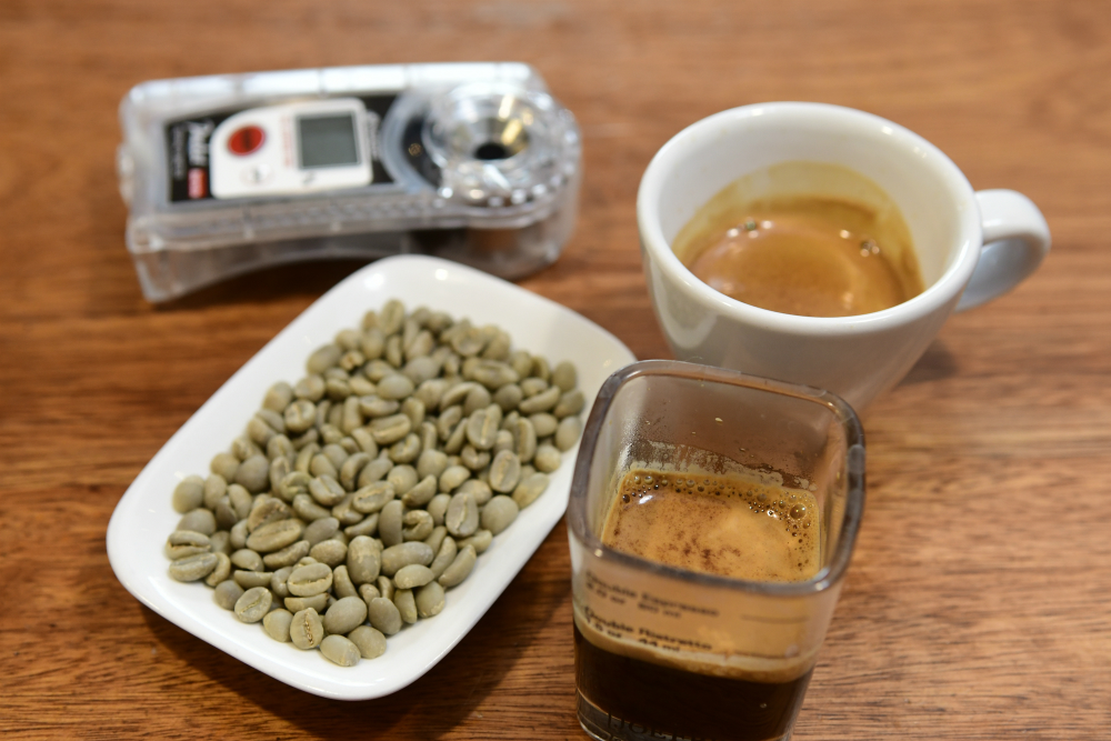 granos, cronómetro y café