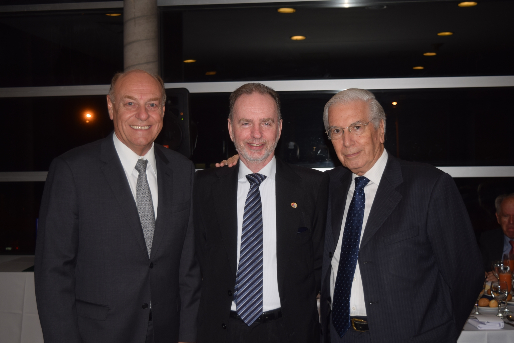 Daniel Varese, Roberto Linn, Julio Porteiro.