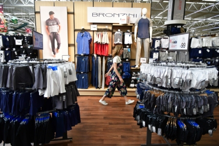 Básicos. Grupo Disco ofrece un mix con prendas de moda. Foto: F. Ponzetto.