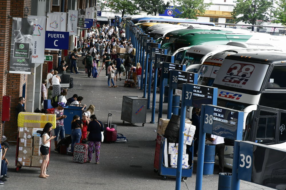 El 2 de enero es el día de cada año en que se da el mayor traslado de pasajeros. Foto: Fernando Ponzetto