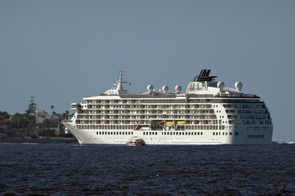 El crucero The World en Uruguay en 2016. Foto: Ricardo Figueredo