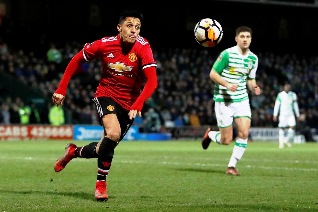 Alexis Sánchez en su debut con Manchester United ante Yeovil. Foto: Reuters
