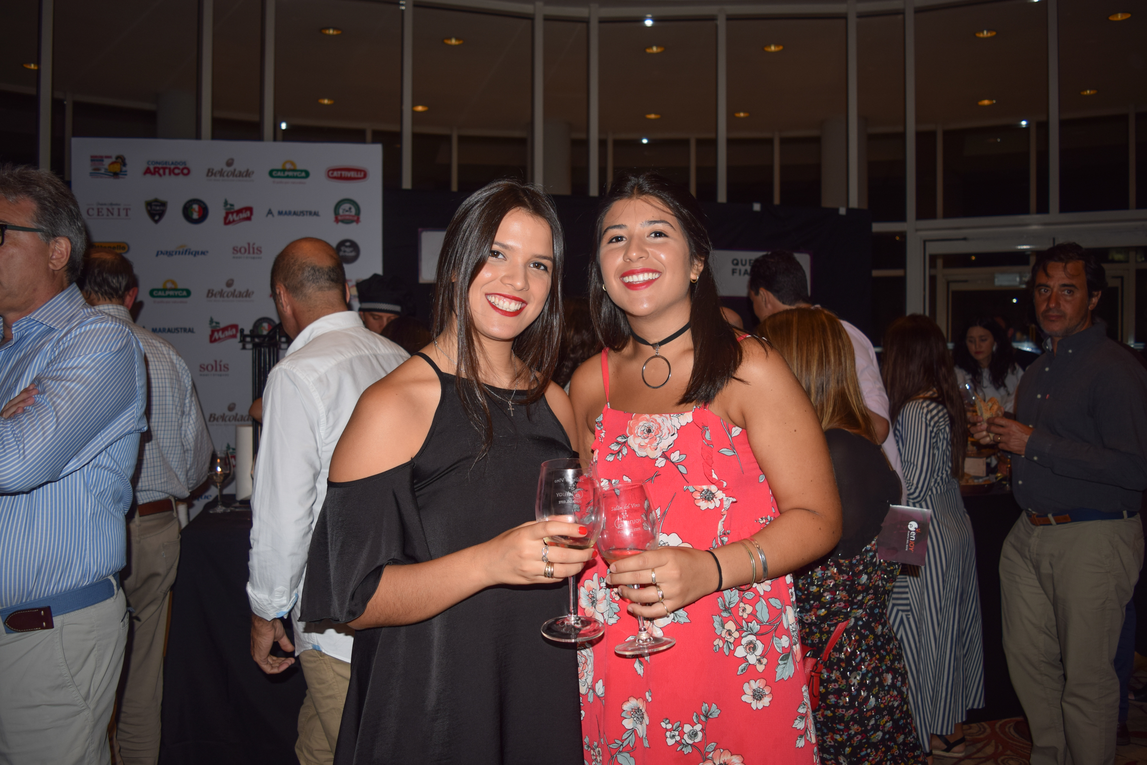 Romina Alonso, Josiana Panzardo.