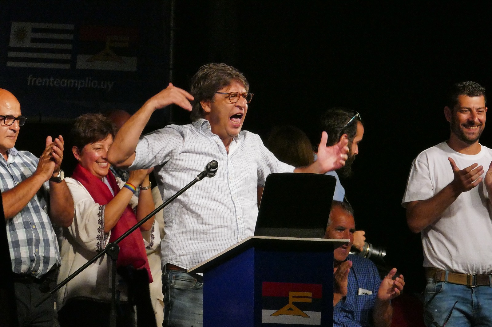 El Frente Amplio celebró sus 47 años con un multitudinario acto en Piriápolis. Foto: Ricardo Figueredo