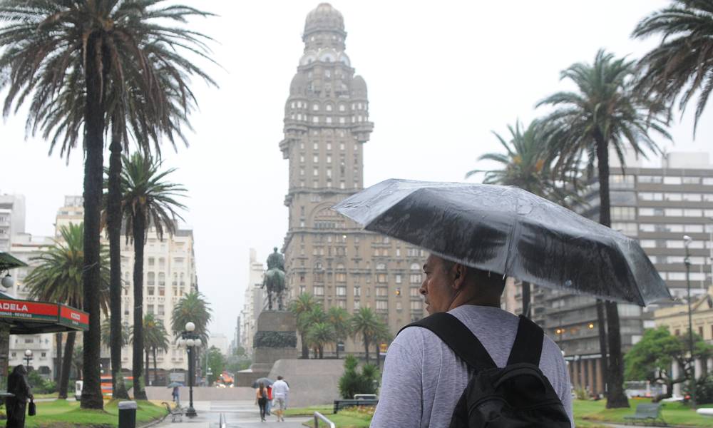 Tormenta en Montevideo. Foto: Archivo El País