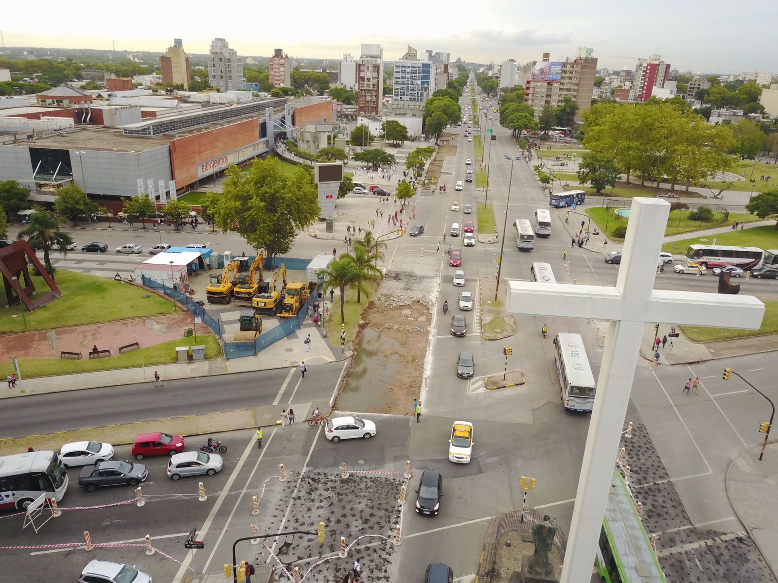 Vehículos deberán desviar por obras en avenida Italia. Foto: Gabriel Rodríguez