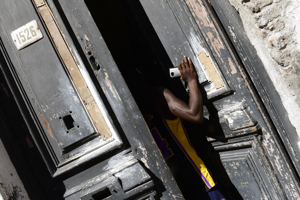 Vigilancia: una condición que los ocupas deben cumplir para no ser desalojados es nunca dejar la casa sola. Foto: M. Bonjour