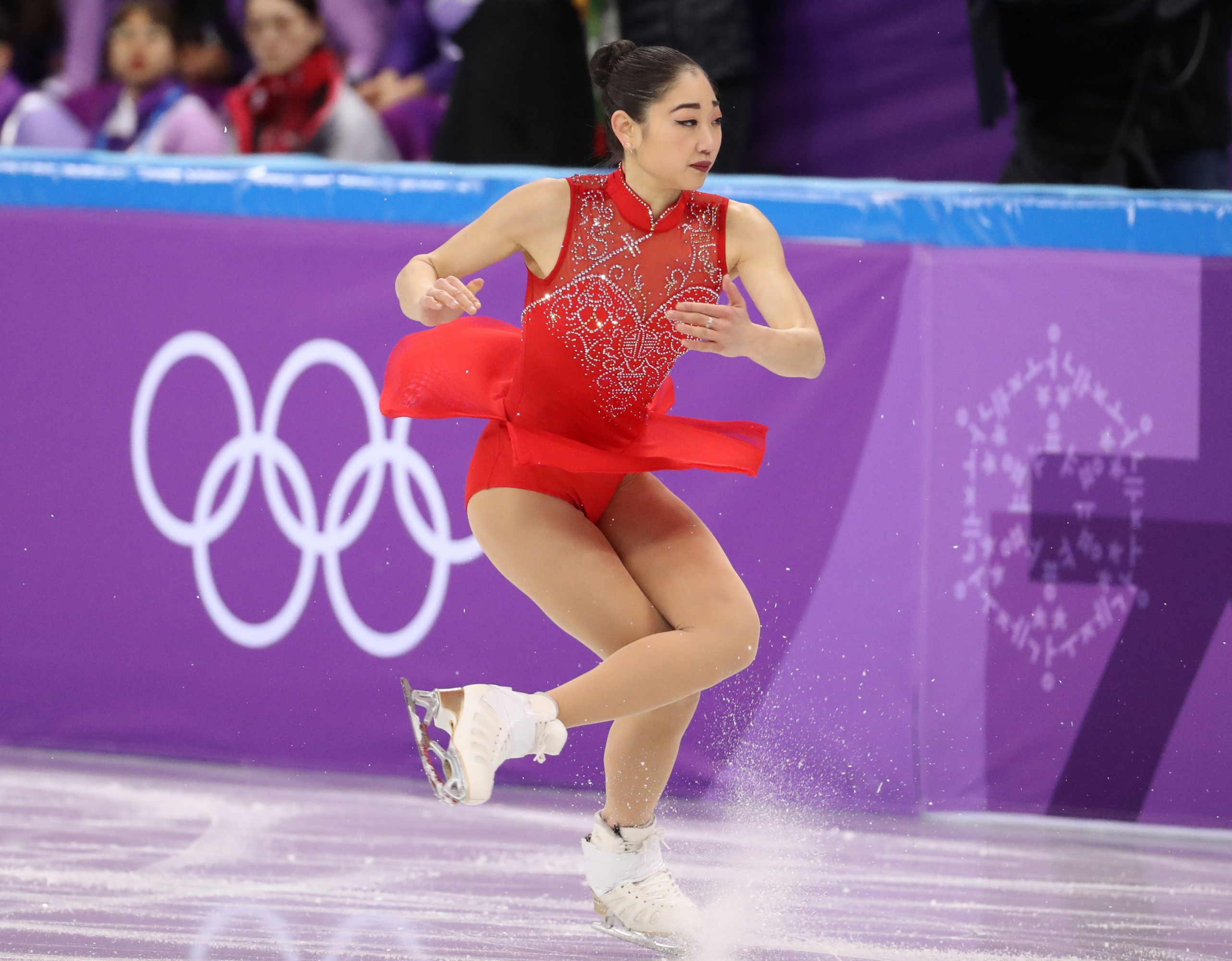 Mirai Nagasu haciendo el triple axel en los JJ.OO de Corea. Foto: Reuters