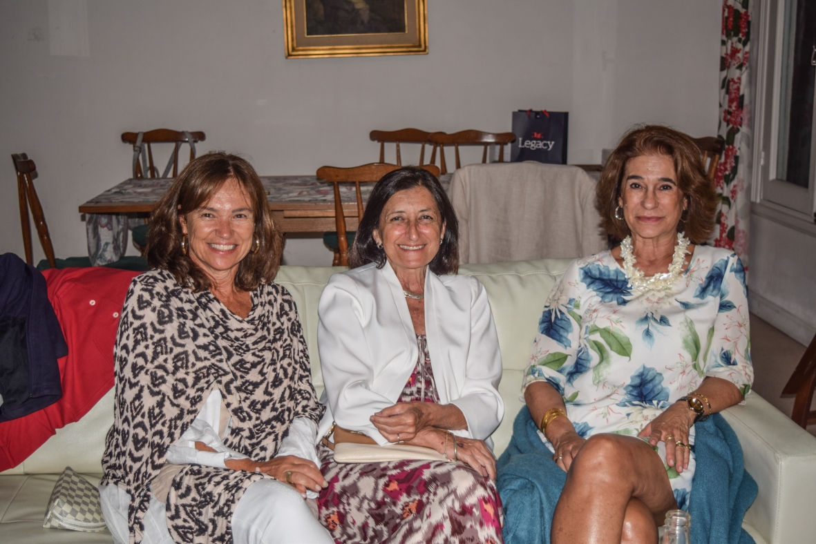Virginia Paiva, Lucía Muxi, Laura Verissimo.