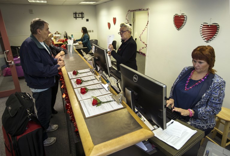 La oficina efímera ya abrió en el aeropuerto. Foto: AFP