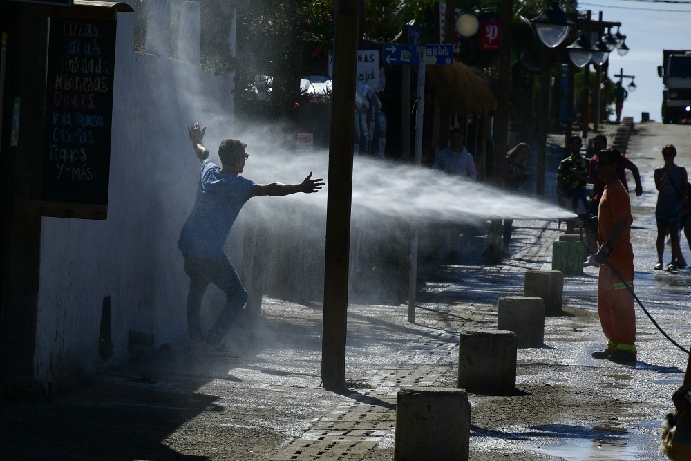A las 11:00 de la mañana de ayer La Pedrera volvía a la normalidad, después de una noche fría y "tranquila". Foto: F. Ponzetto