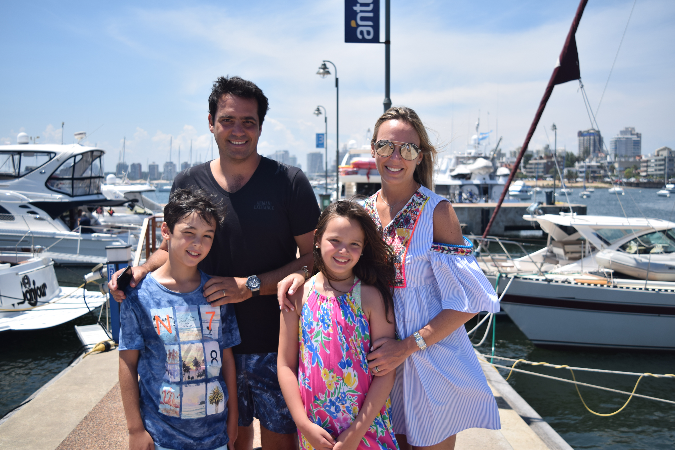 Alan, Elias, Ciara y Carolina Doño.