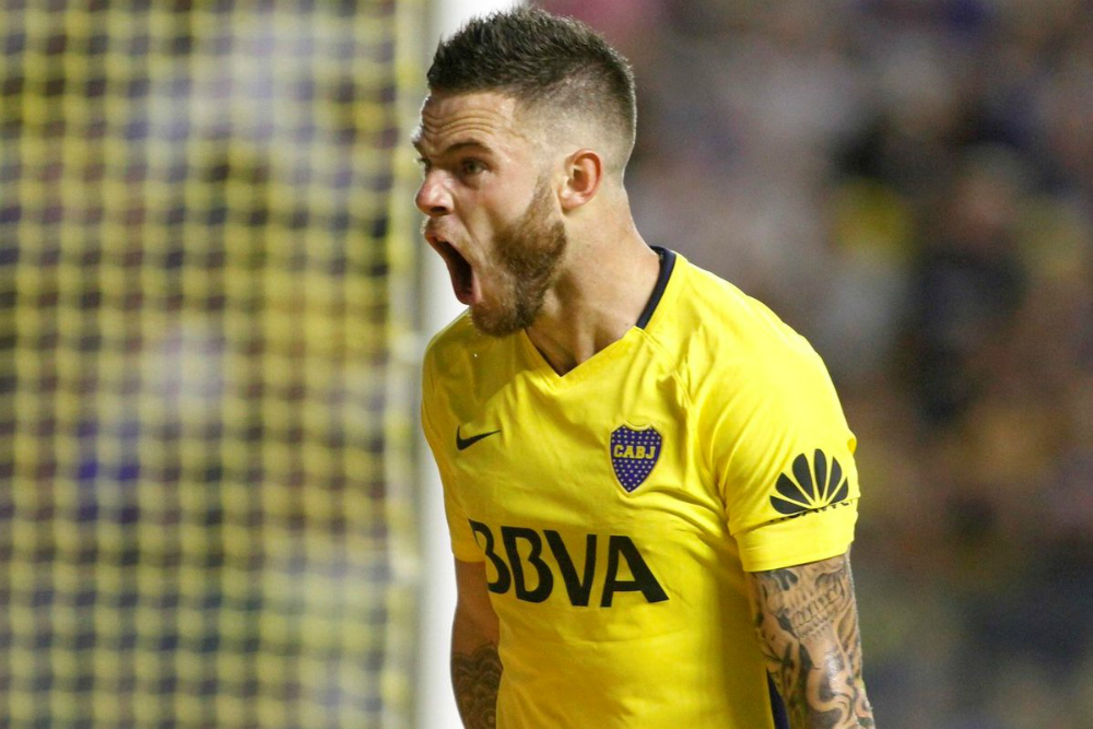 El festejo de gol de Nández.