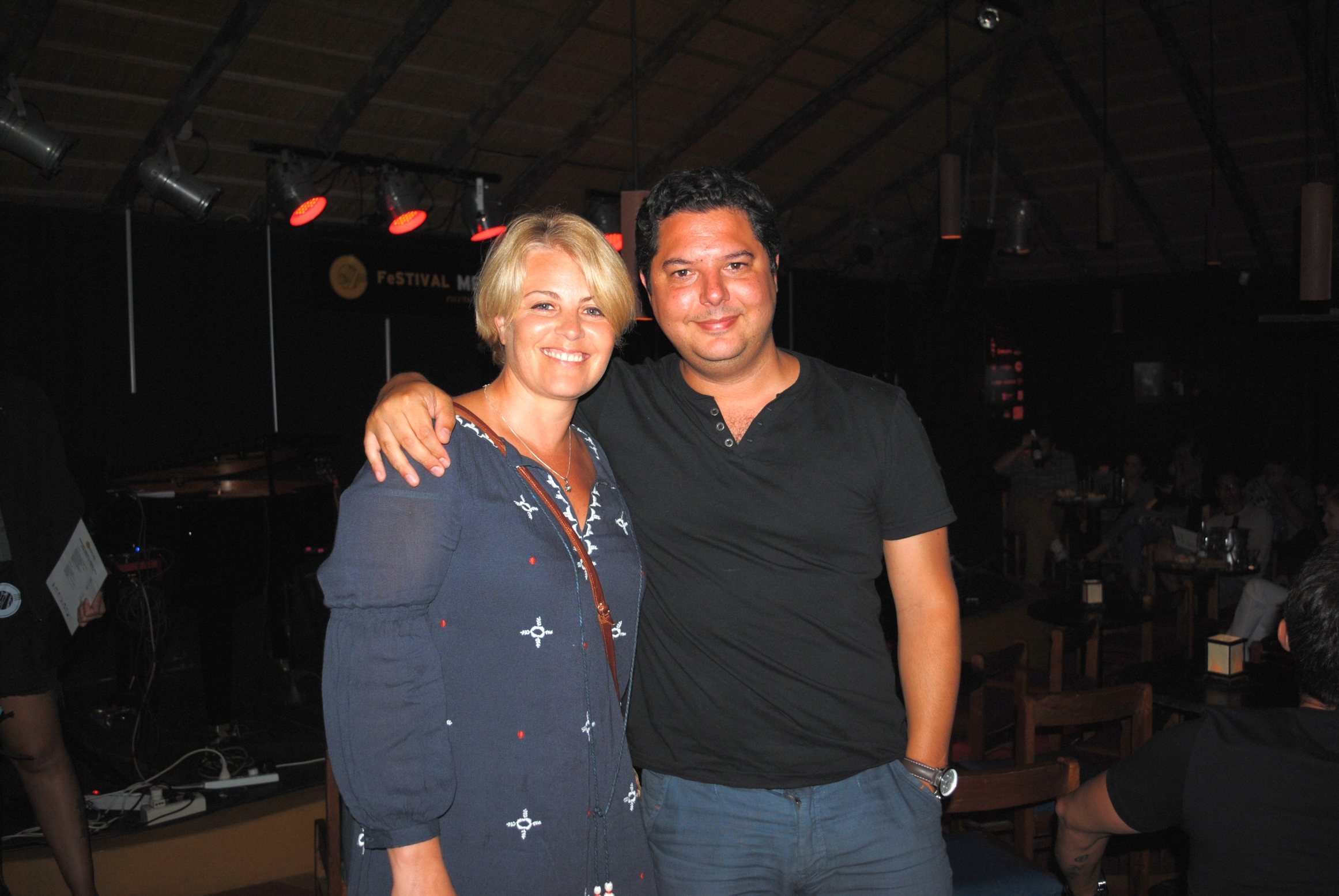 Lourdes Davila, Mario Burgos.