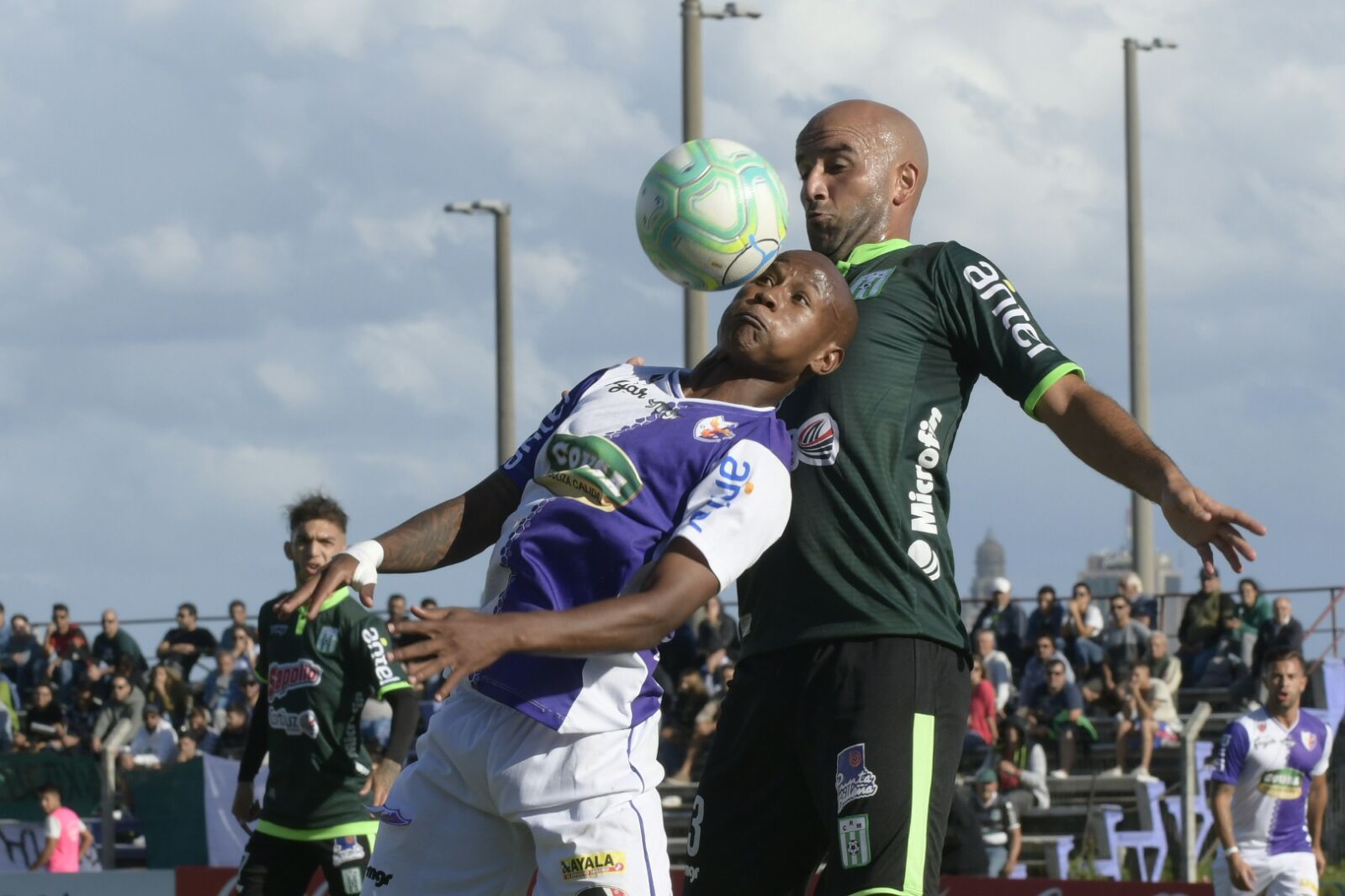 Fénix vs. Racing. Foto: Marcelo Bonjour.