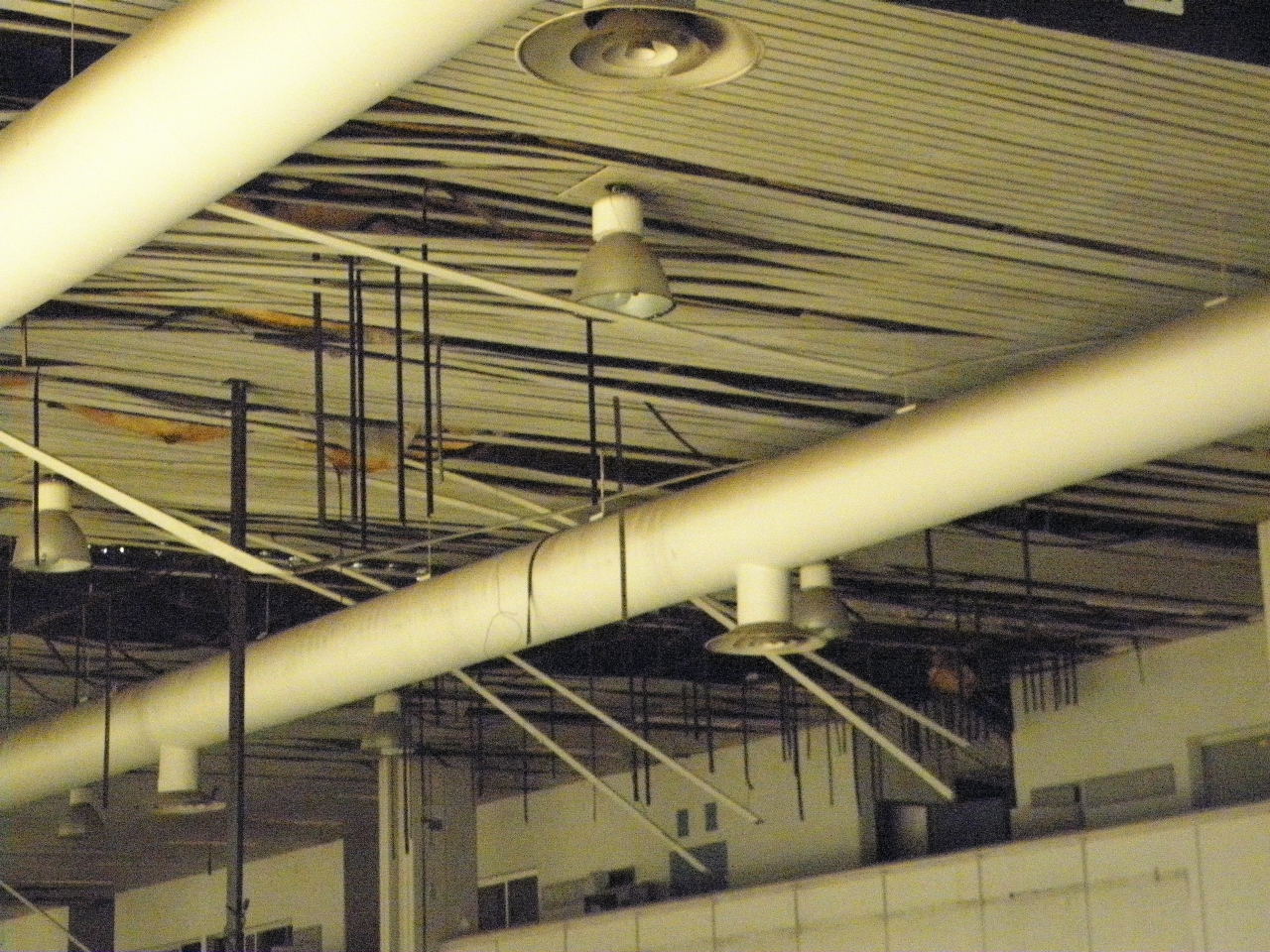 La vieja terminal cerró sus operaciones el 28 de diciembre de 2009. Fotos: Gentileza de Diego Ravera y Edward Rode, de CUIA.