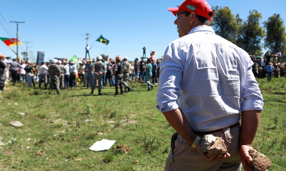 La caravana de Lula Da Silva hacia Livramento fue entre protestas e incidentes. Foto: AFP