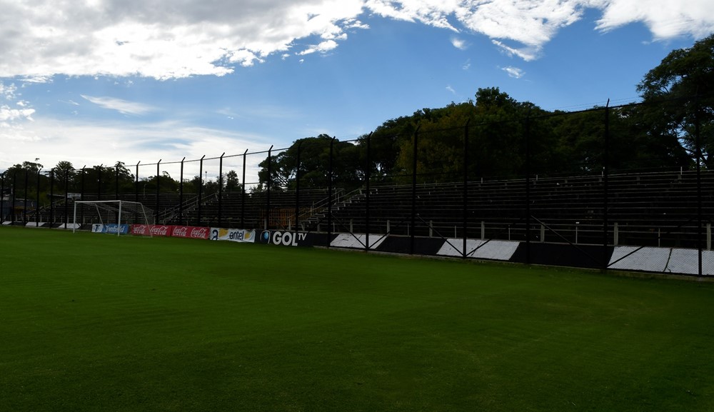 El Parque Alfredo Víctor Viera con sus renovaciones: tendrá luz y vestuarios nuevos. Foto: Marcelo Bonjour