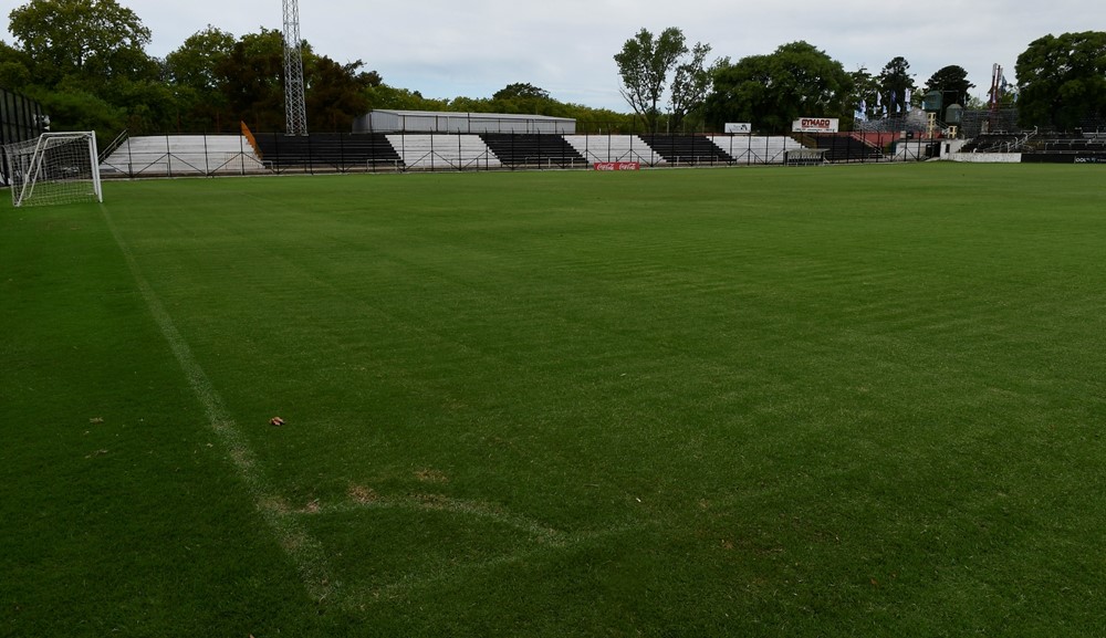 El Parque Alfredo Víctor Viera con sus renovaciones: tendrá luz y vestuarios nuevos. Foto: Marcelo Bonjour