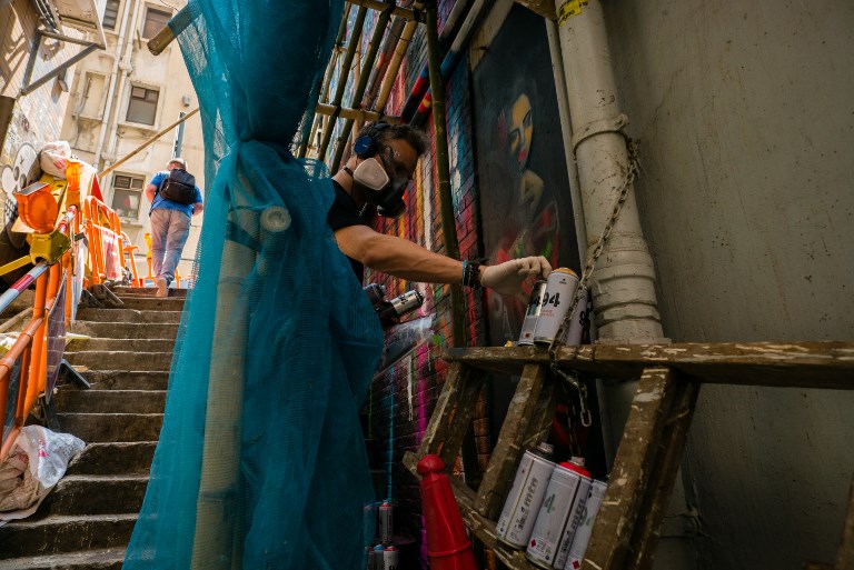 Arte callejero en Hong Kong. Foto: AFP