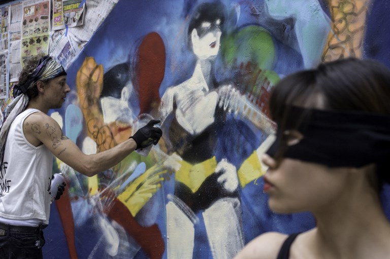 Arte callejero en Hong Kong. Foto: AFP