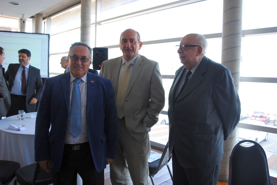 Dante Bonomi, Luis Rodríguez, Alphonse E. Max.