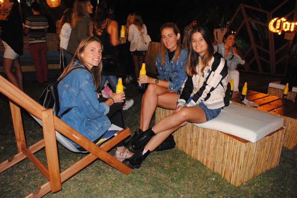 Analia Ferrari, Tatiana Villa, Micaela Prestini.